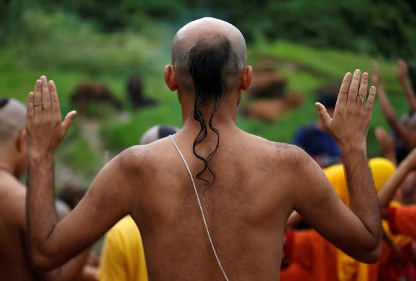 WHY SHOULD JANEU BE WORN?
