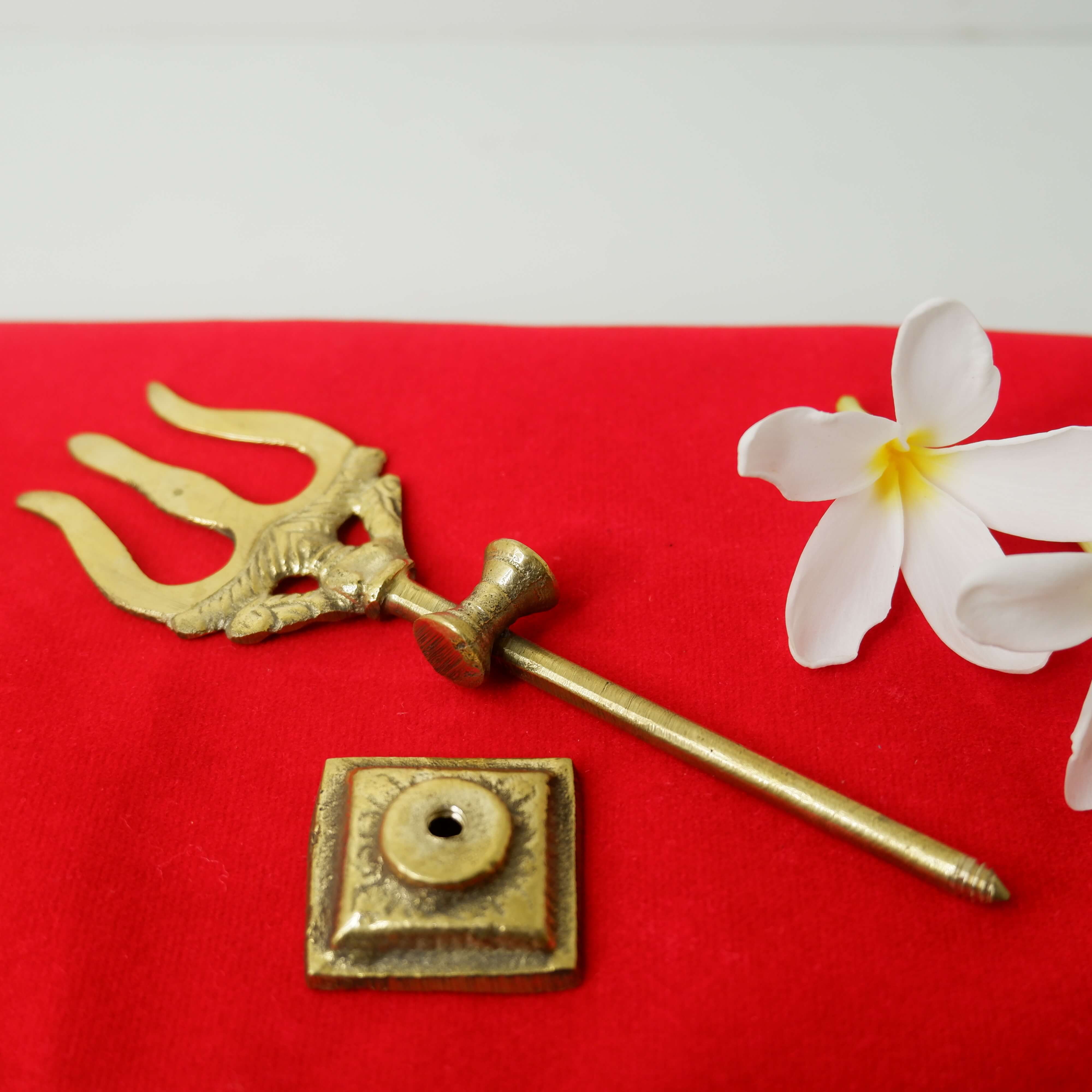 Trishul with Stand (Size 0)